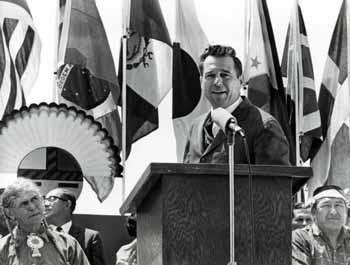 J. Blanton Belk gives the keynote speech at the demonstration for modernizing America in 1965