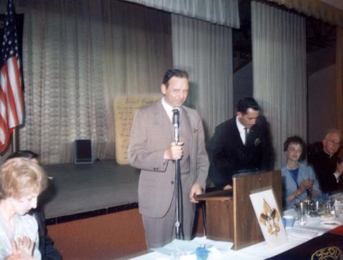 Frank Denholm speaking to the Boys Scouts of America during a stop on the campaign trail.